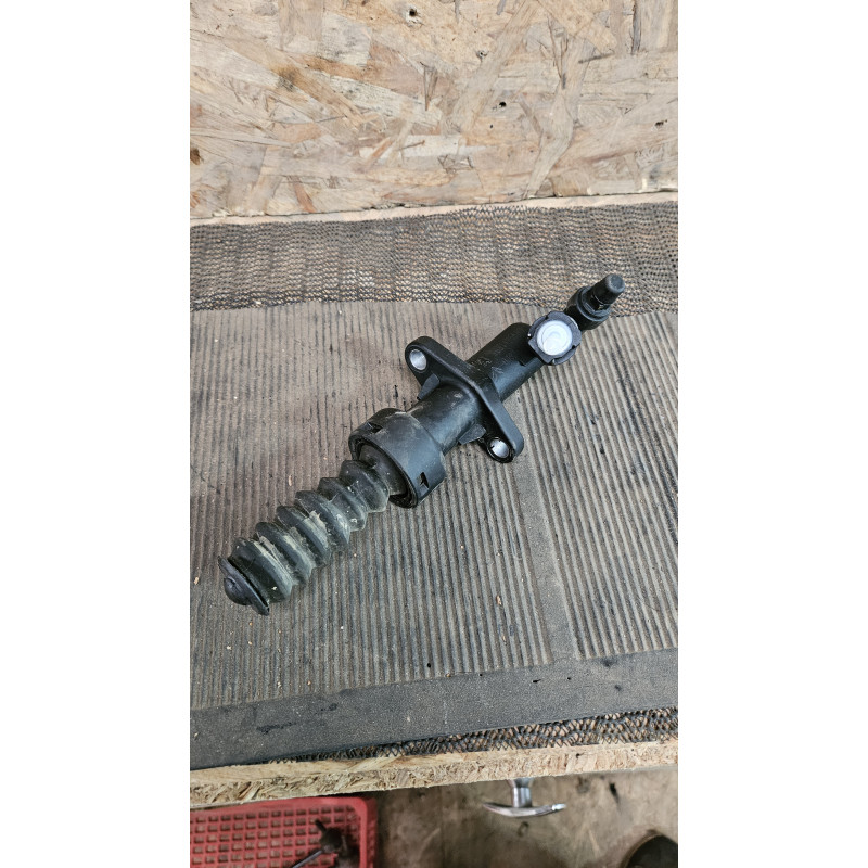 CYLINDRE RECEPTEUR EMBRAYAGE 2 0HDI
