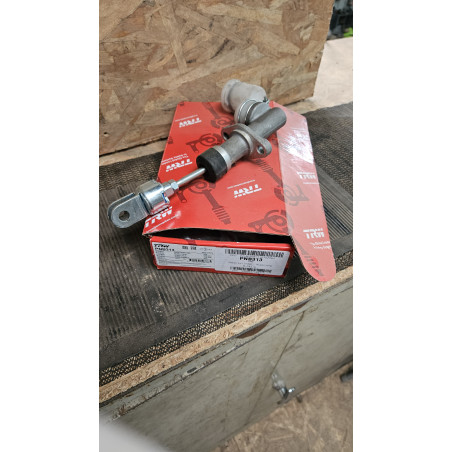 CYLINDRE EMETTEUR PAJERO