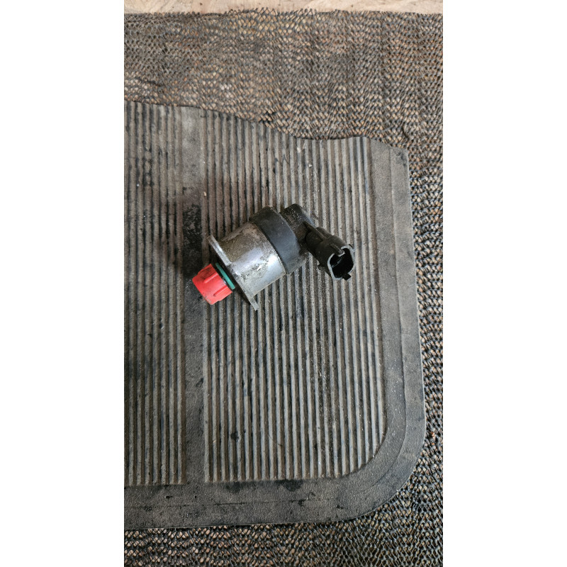 REGULATEUR PRESSION GASOIL 2.8 CRD