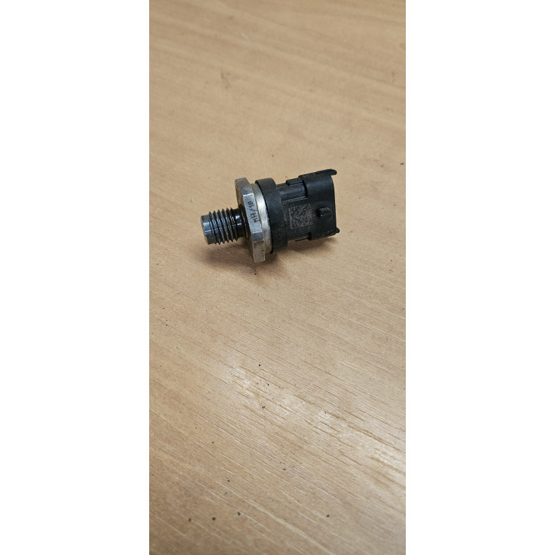 Capteur pression gasoil Bosch